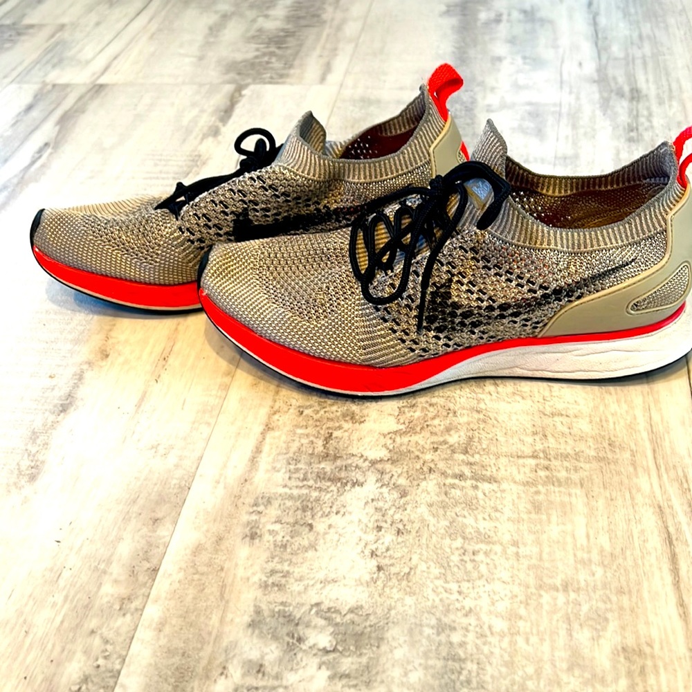 Women’s Nike slip on running shoes